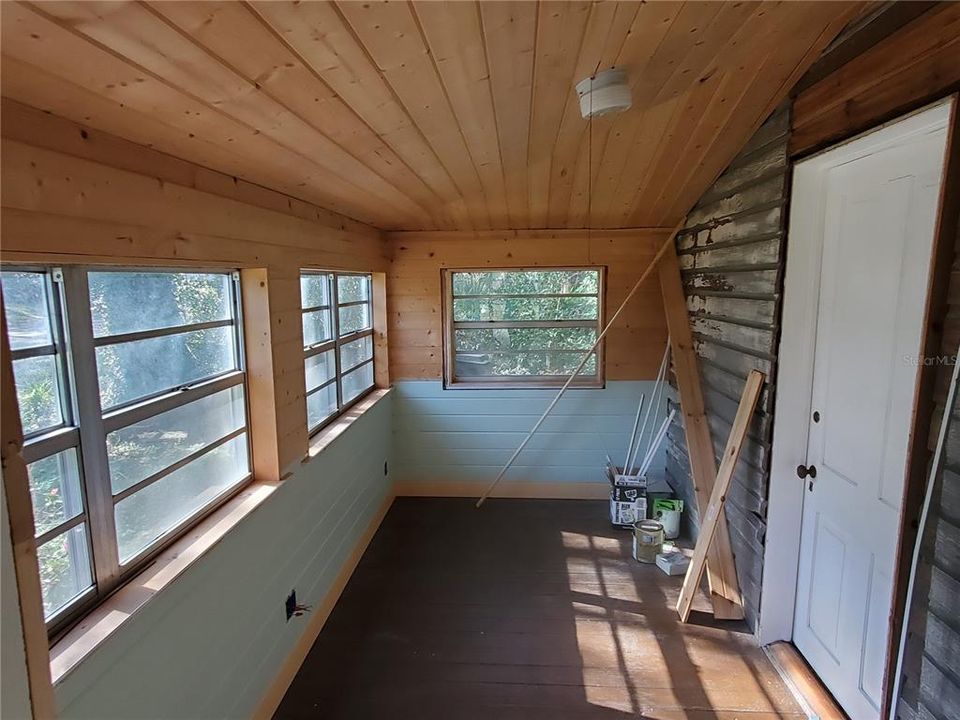 В аренду: $1,450 (3 спален, 1 ванн, 1250 Квадратных фут)