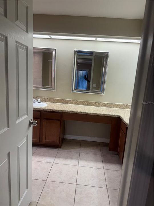 For Sale: $399,900 (3 beds, 2 baths, 1912 Square Feet)