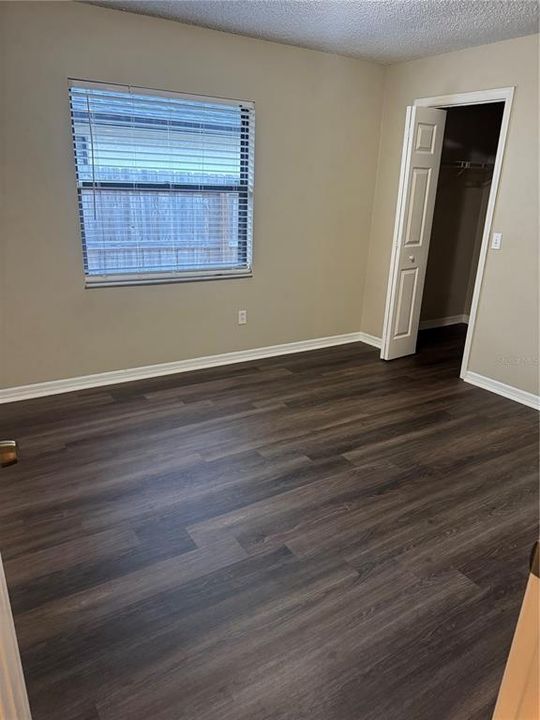 For Sale: $399,900 (3 beds, 2 baths, 1912 Square Feet)