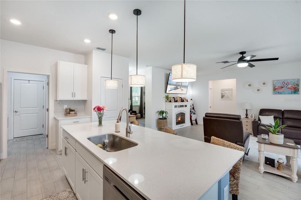For Sale: $459,000 (3 beds, 2 baths, 1957 Square Feet)