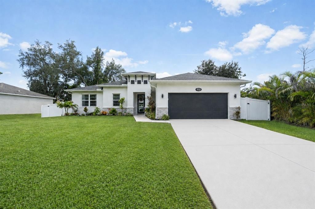 For Sale: $459,000 (3 beds, 2 baths, 1957 Square Feet)