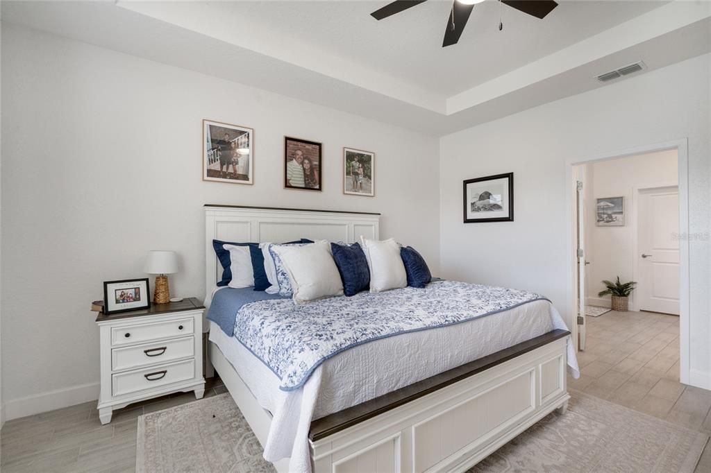 For Sale: $459,000 (3 beds, 2 baths, 1957 Square Feet)