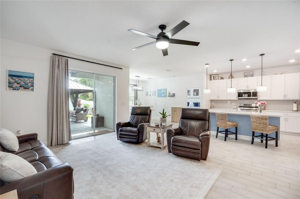 For Sale: $459,000 (3 beds, 2 baths, 1957 Square Feet)