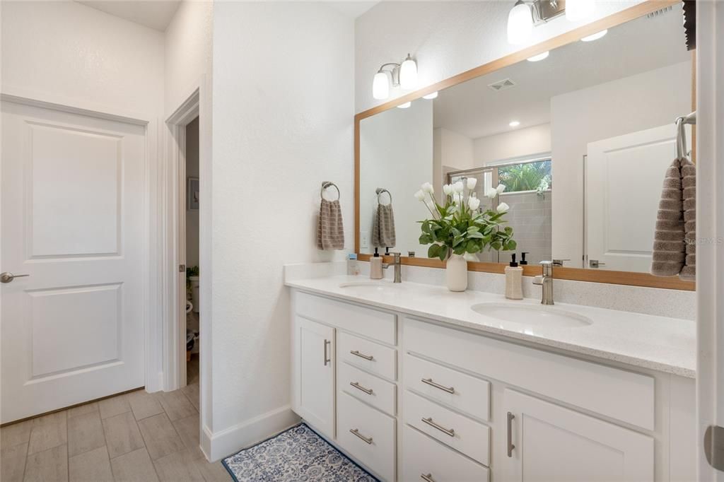 For Sale: $459,000 (3 beds, 2 baths, 1957 Square Feet)