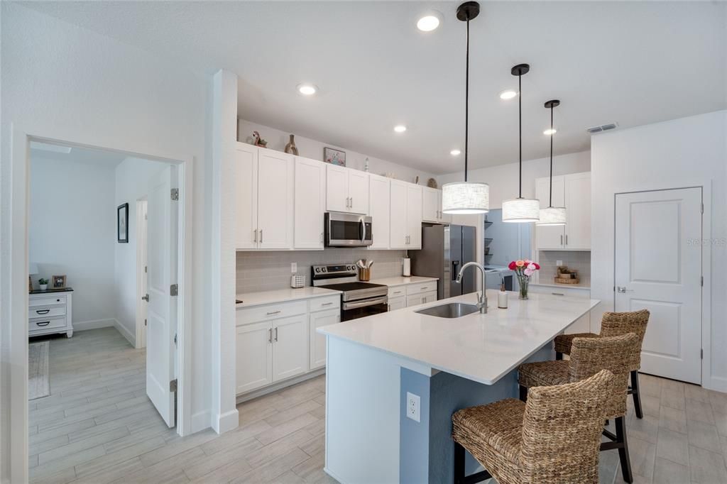 For Sale: $459,000 (3 beds, 2 baths, 1957 Square Feet)