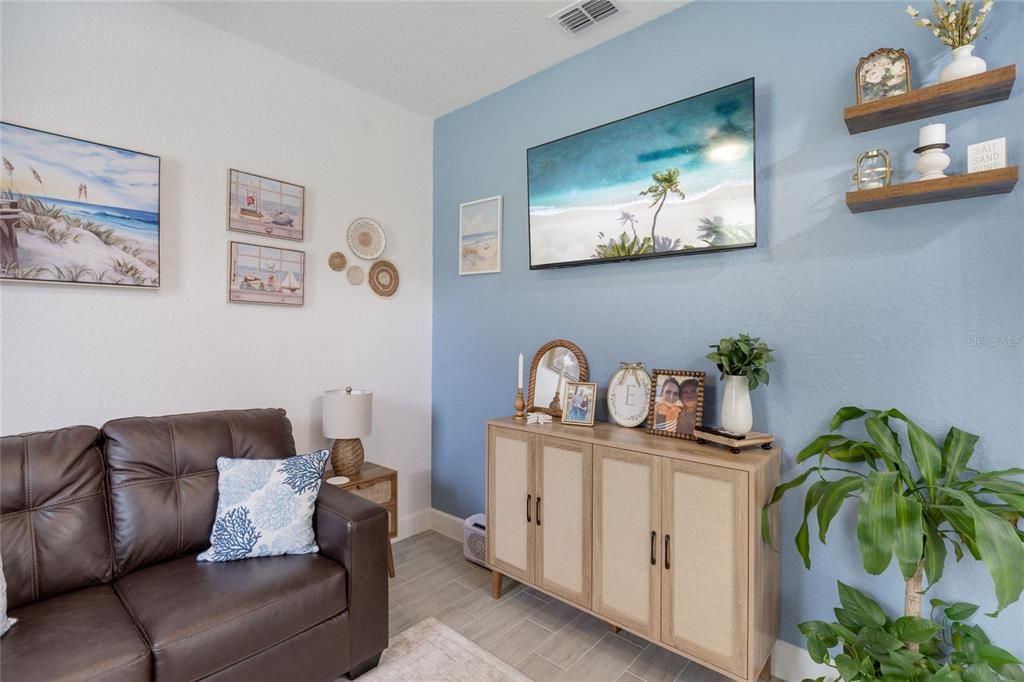 For Sale: $459,000 (3 beds, 2 baths, 1957 Square Feet)