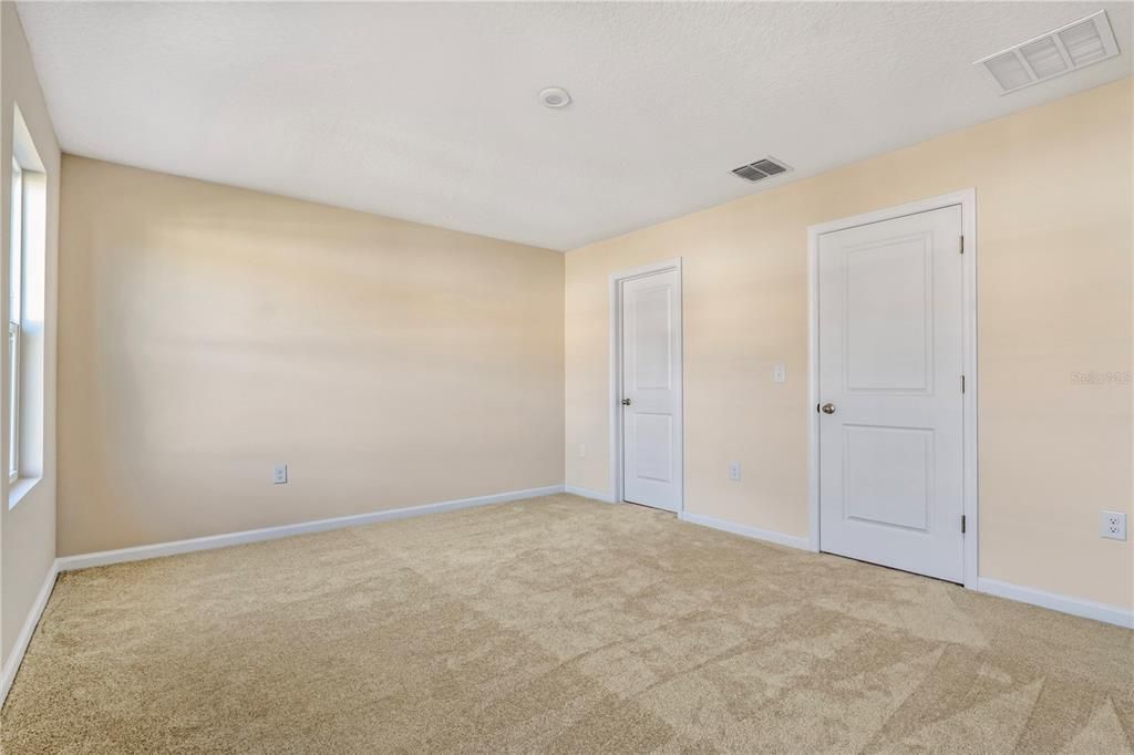For Rent: $2,300 (3 beds, 2 baths, 1441 Square Feet)