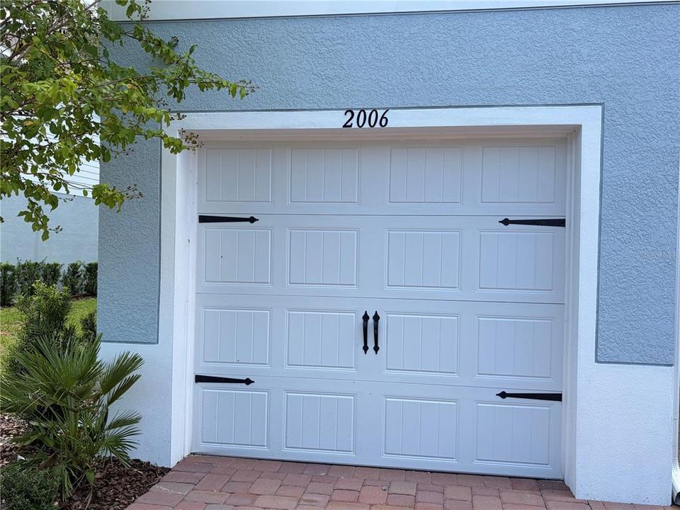 For Rent: $2,300 (3 beds, 2 baths, 1441 Square Feet)