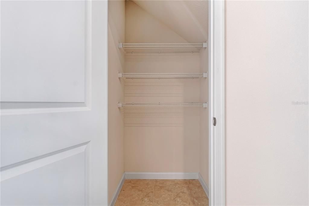 For Rent: $2,300 (3 beds, 2 baths, 1441 Square Feet)