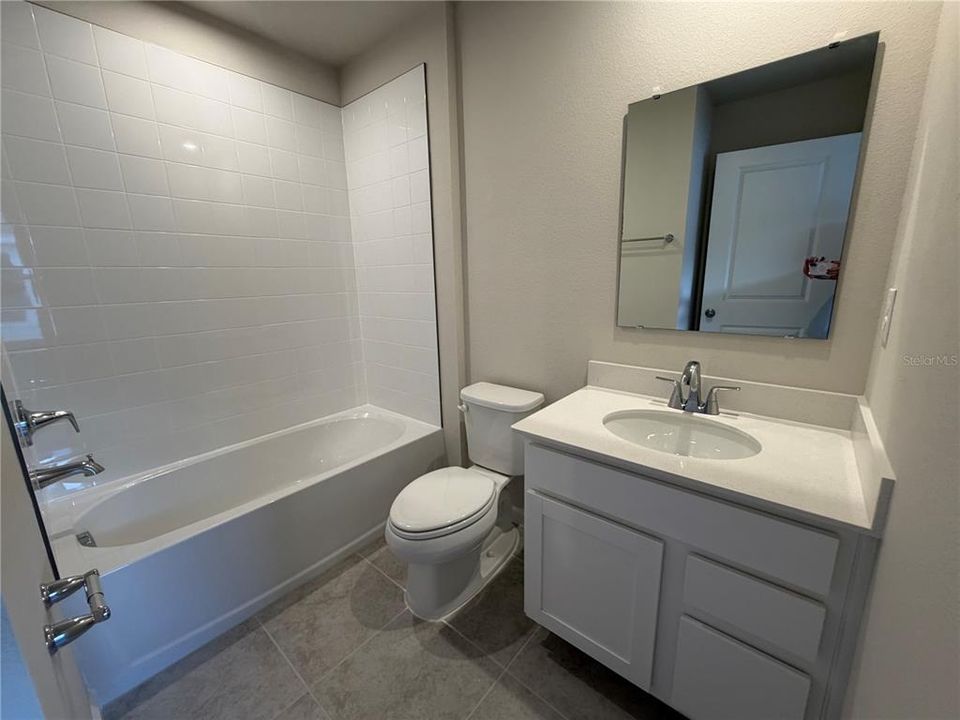 For Rent: $2,300 (3 beds, 2 baths, 1441 Square Feet)