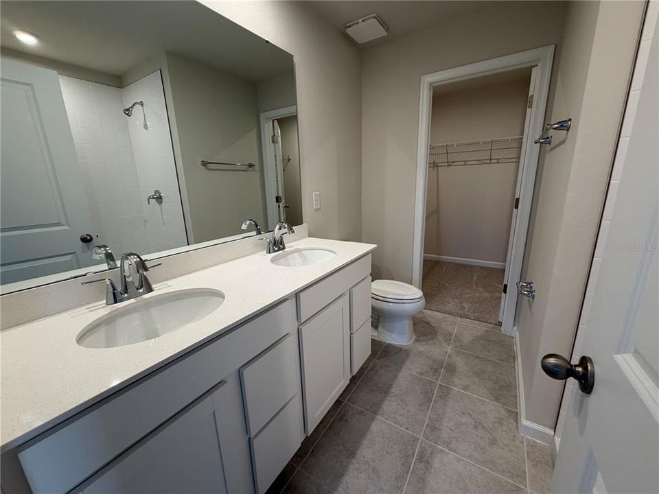 For Rent: $2,300 (3 beds, 2 baths, 1441 Square Feet)
