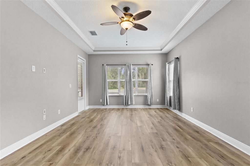 En Venta: $899,000 (5 camas, 4 baños, 3729 Pies cuadrados)