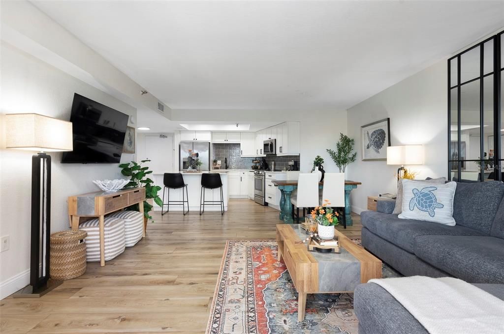 En Venta: $289,900 (1 camas, 1 baños, 825 Pies cuadrados)