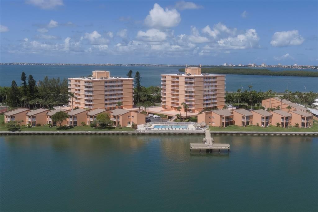 En Venta: $289,900 (1 camas, 1 baños, 825 Pies cuadrados)