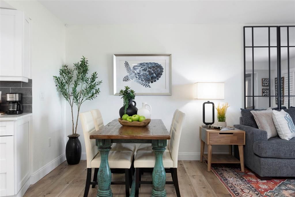 En Venta: $289,900 (1 camas, 1 baños, 825 Pies cuadrados)