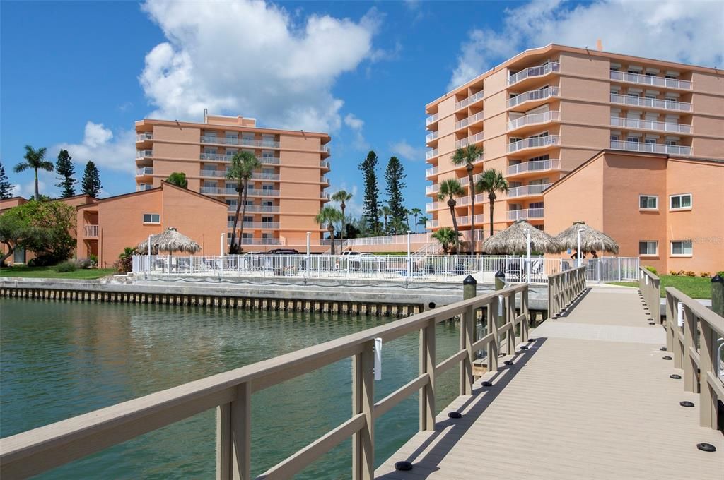 En Venta: $289,900 (1 camas, 1 baños, 825 Pies cuadrados)