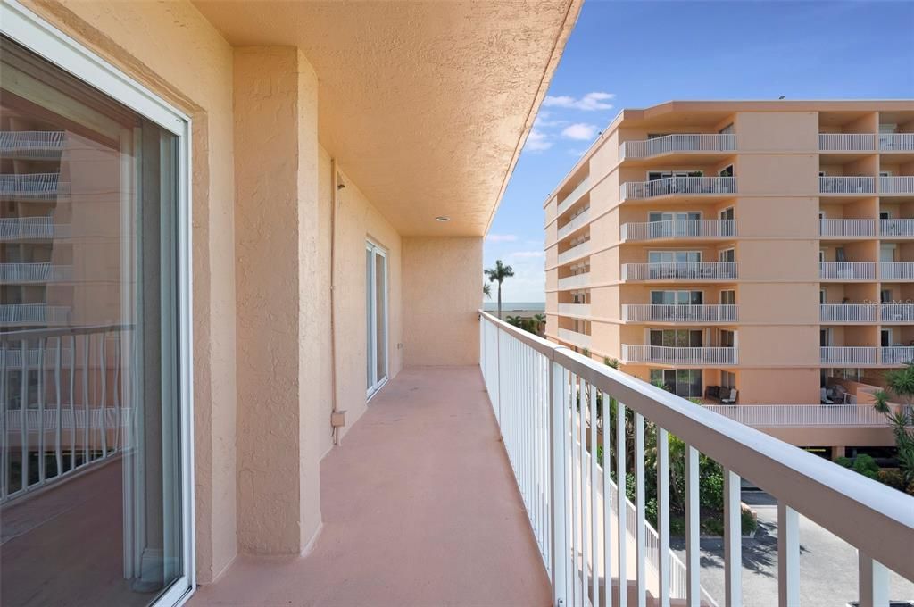 En Venta: $289,900 (1 camas, 1 baños, 825 Pies cuadrados)