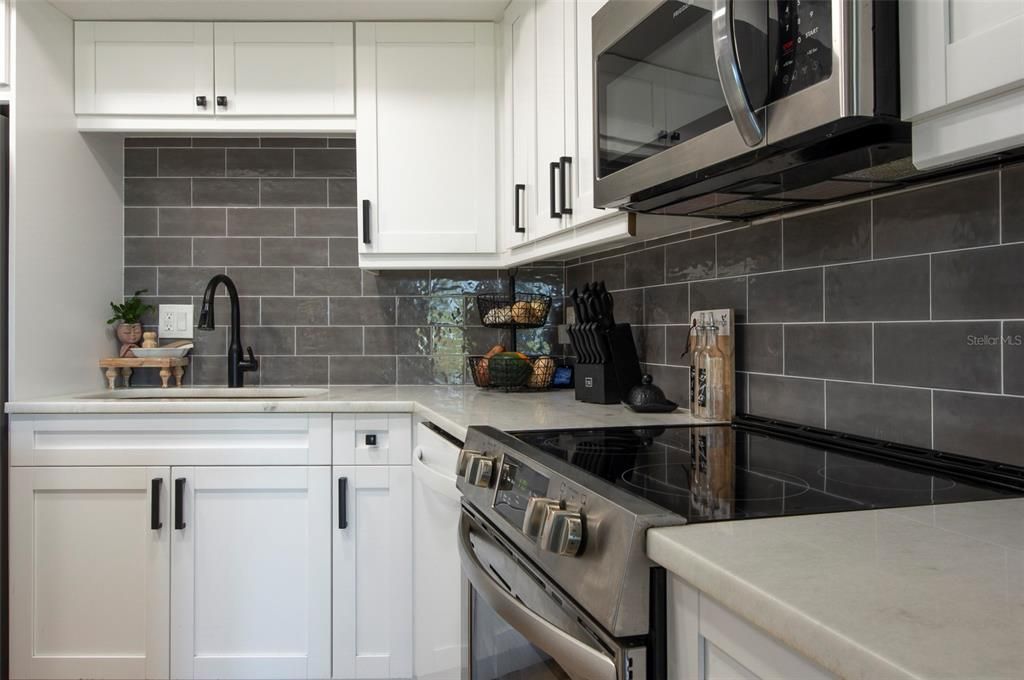 En Venta: $289,900 (1 camas, 1 baños, 825 Pies cuadrados)