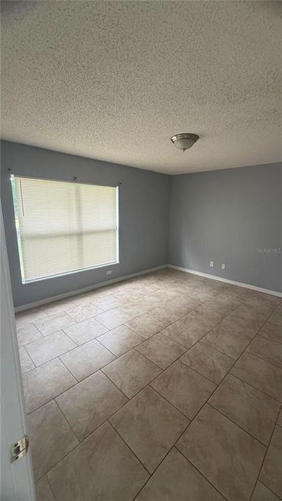 В аренду: $2,100 (3 спален, 2 ванн, 1261 Квадратных фут)