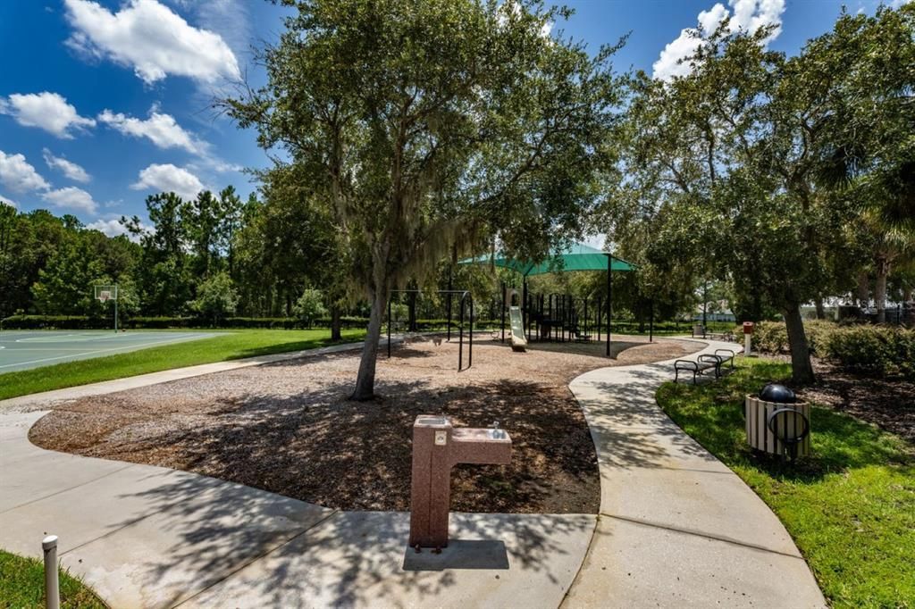 For Rent: $2,675 (4 beds, 2 baths, 2231 Square Feet)