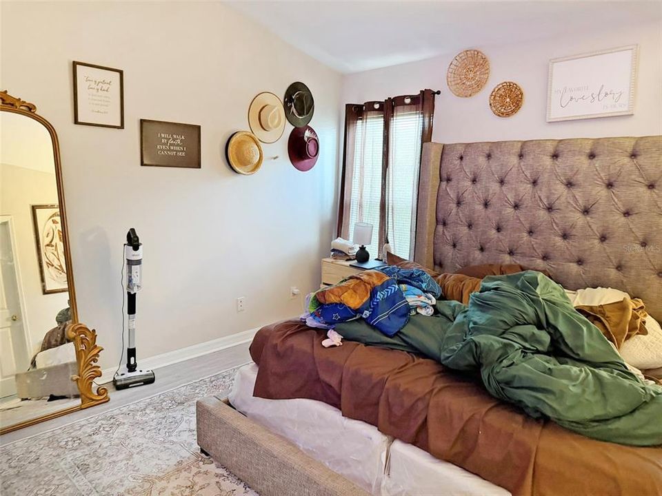 For Sale: $220,000 (3 beds, 2 baths, 1578 Square Feet)