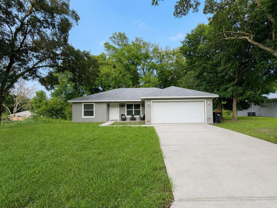 For Sale: $234,900 (3 beds, 2 baths, 1285 Square Feet)