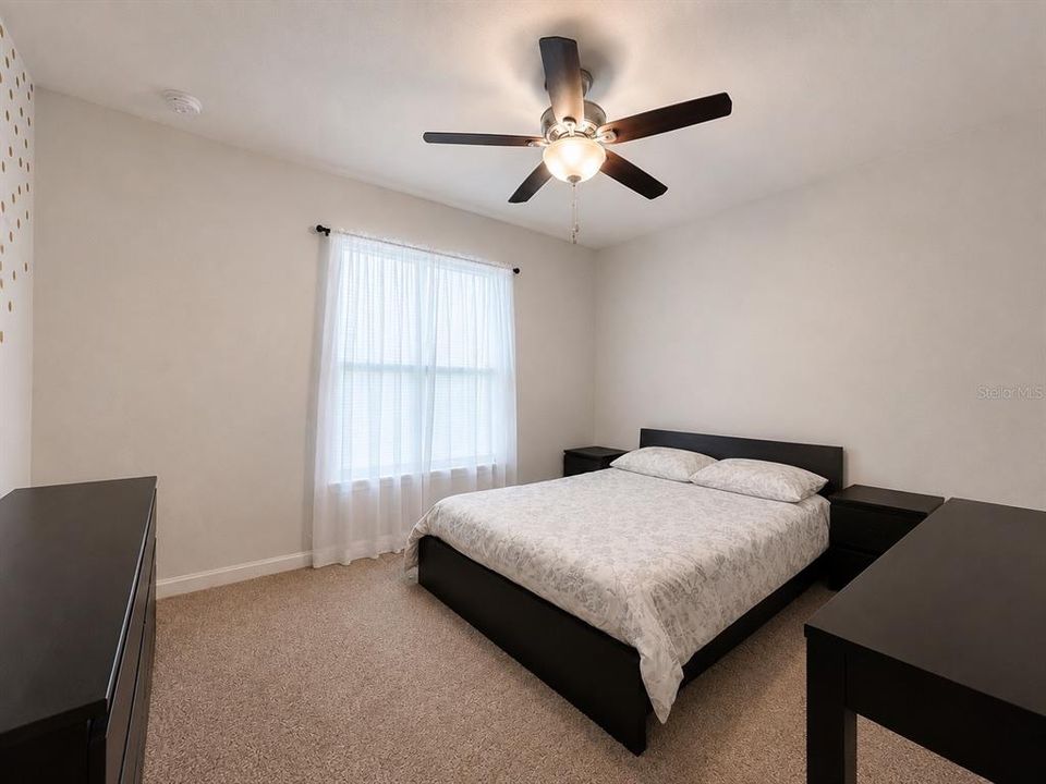 For Sale: $234,900 (3 beds, 2 baths, 1285 Square Feet)
