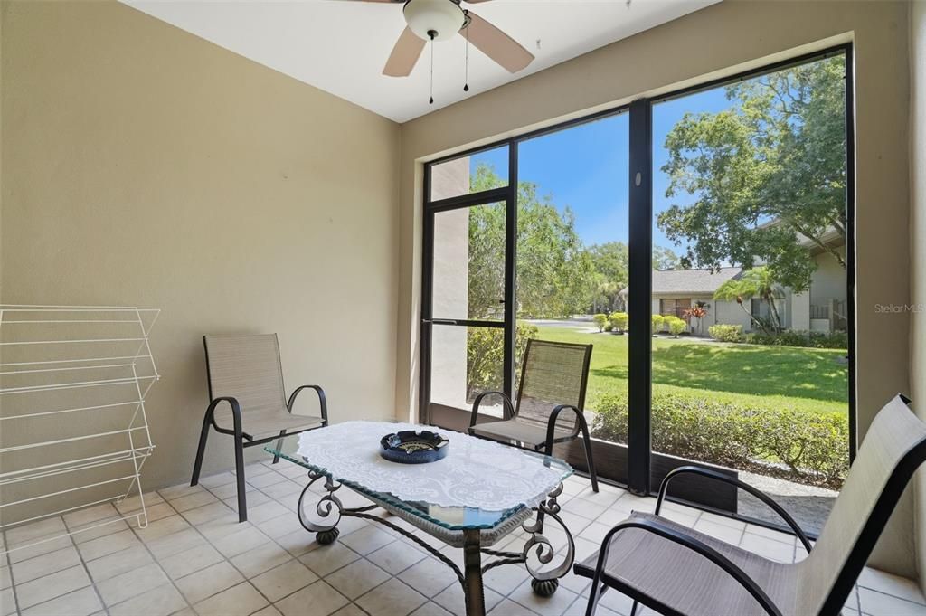 For Sale: $290,900 (2 beds, 2 baths, 1140 Square Feet)