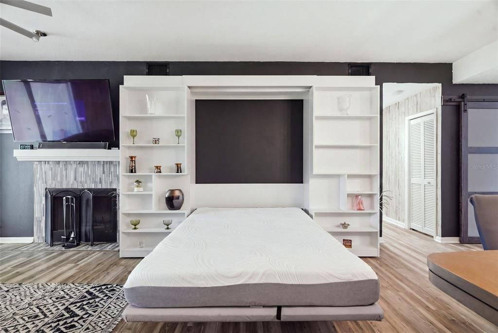 For Sale: $290,900 (2 beds, 2 baths, 1140 Square Feet)