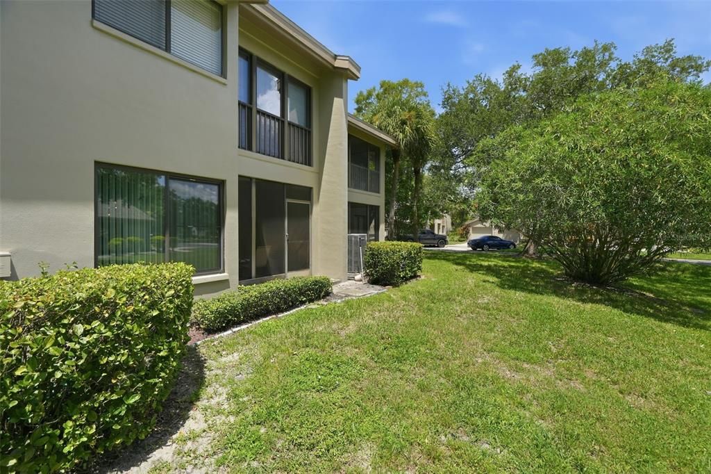 For Sale: $290,900 (2 beds, 2 baths, 1140 Square Feet)