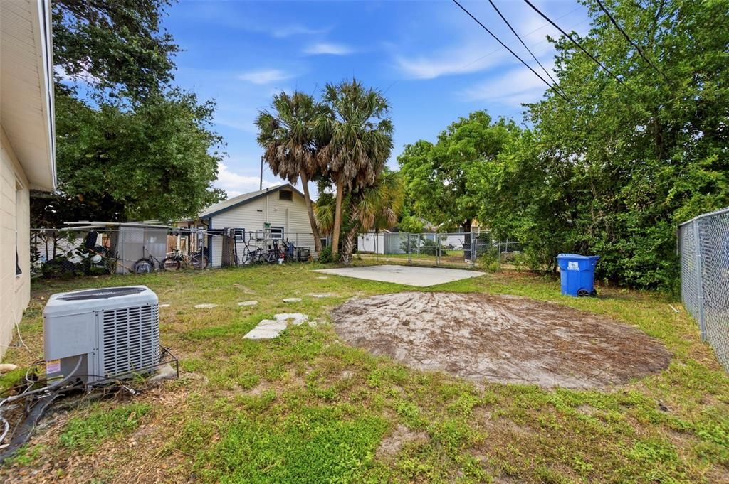 En Venta: $300,000 (3 camas, 2 baños, 1200 Pies cuadrados)