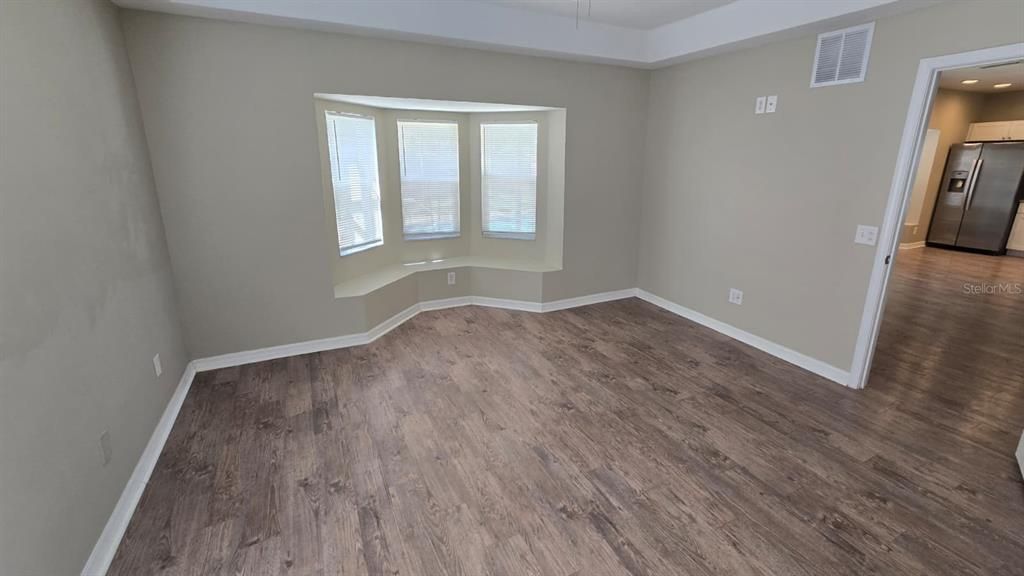 En Venta: $359,000 (3 camas, 2 baños, 2045 Pies cuadrados)