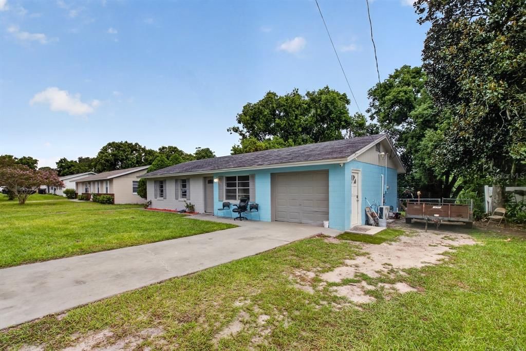 For Sale: $200,000 (3 beds, 1 baths, 975 Square Feet)