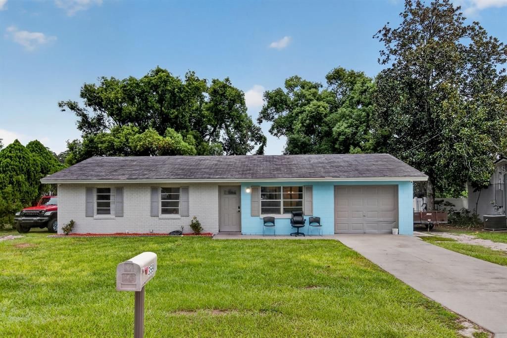 For Sale: $200,000 (3 beds, 1 baths, 975 Square Feet)
