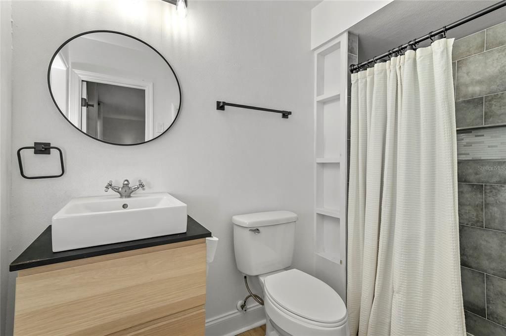 For Sale: $399,900 (3 beds, 2 baths, 1554 Square Feet)