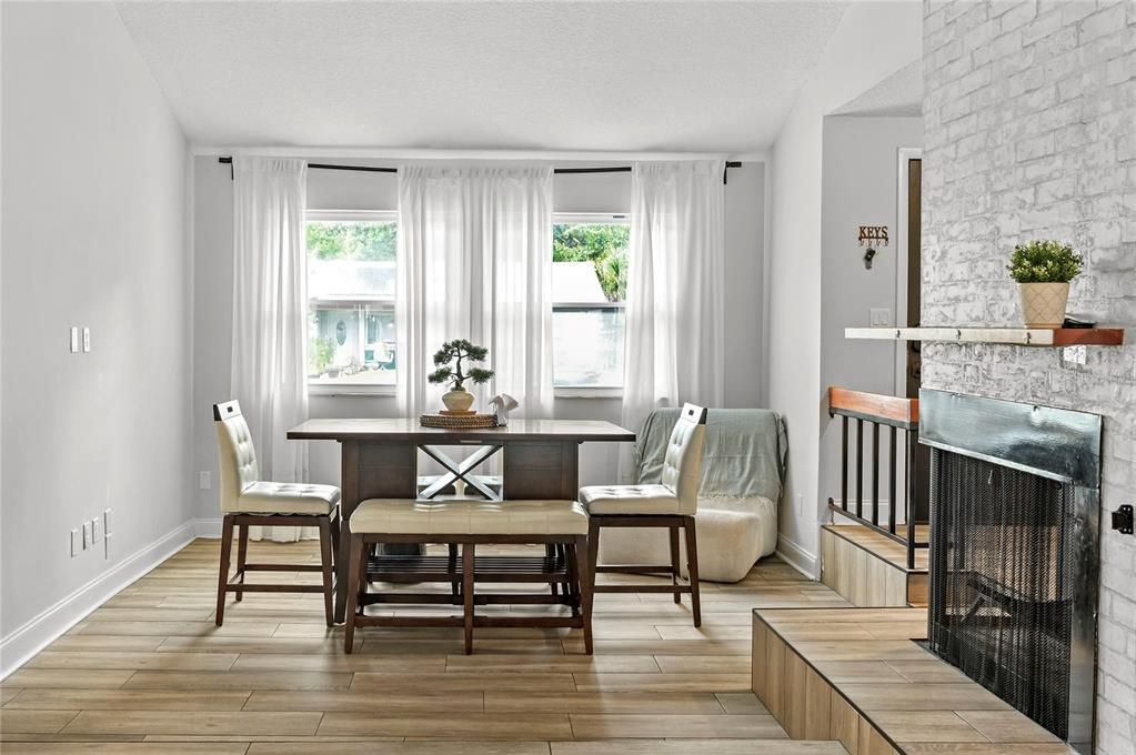 For Sale: $399,900 (3 beds, 2 baths, 1554 Square Feet)