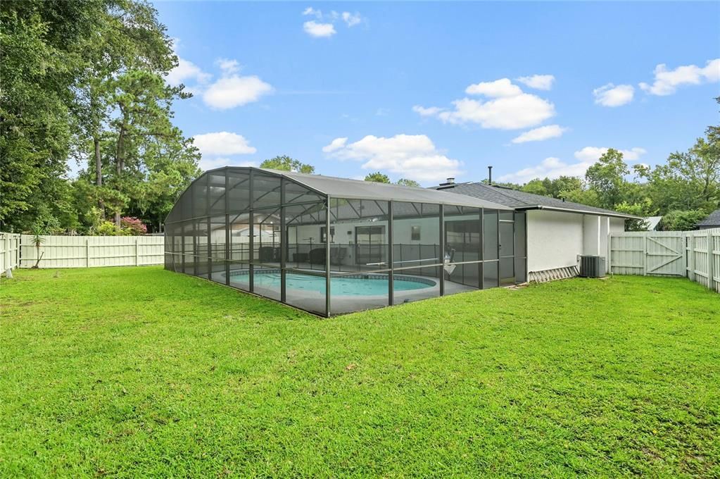 For Sale: $399,900 (3 beds, 2 baths, 1554 Square Feet)