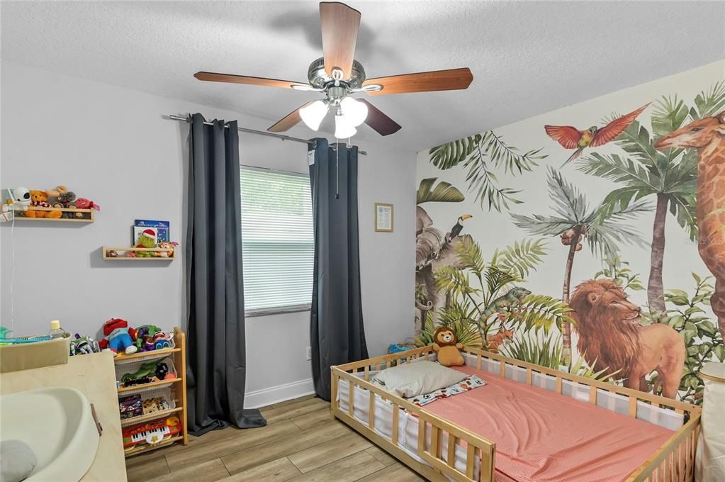 For Sale: $399,900 (3 beds, 2 baths, 1554 Square Feet)