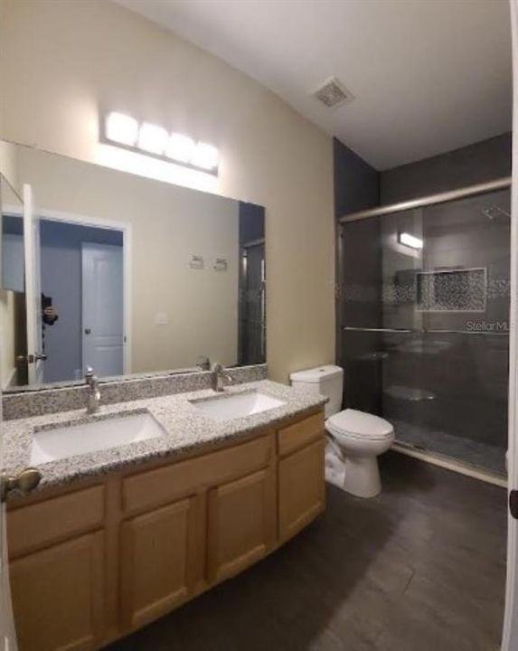 В аренду: $1,695 (2 спален, 2 ванн, 1335 Квадратных фут)