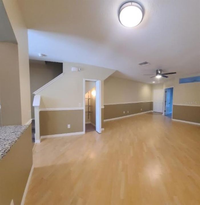 В аренду: $1,695 (2 спален, 2 ванн, 1335 Квадратных фут)