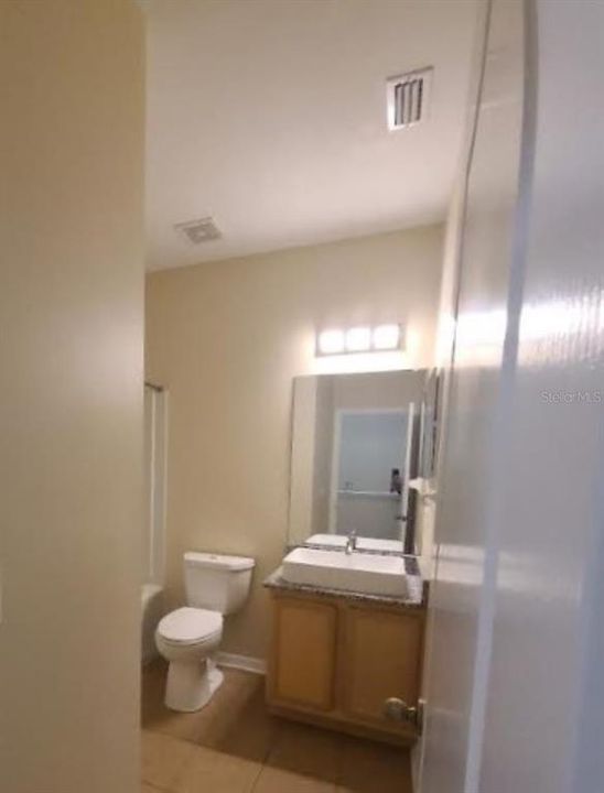 В аренду: $1,695 (2 спален, 2 ванн, 1335 Квадратных фут)