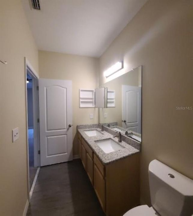 В аренду: $1,695 (2 спален, 2 ванн, 1335 Квадратных фут)