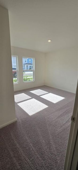 En Renta: $2,050 (4 camas, 2 baños, 1811 Pies cuadrados)