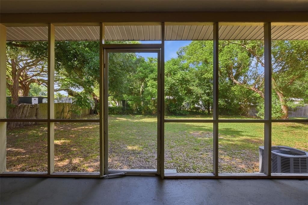 For Sale: $261,325 (3 beds, 1 baths, 1293 Square Feet)