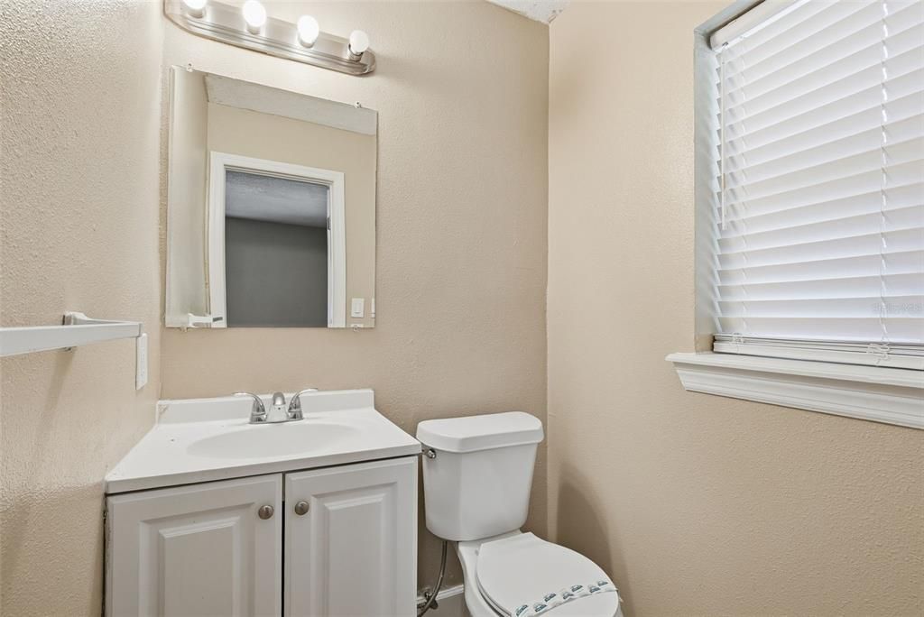 For Sale: $261,325 (3 beds, 1 baths, 1293 Square Feet)