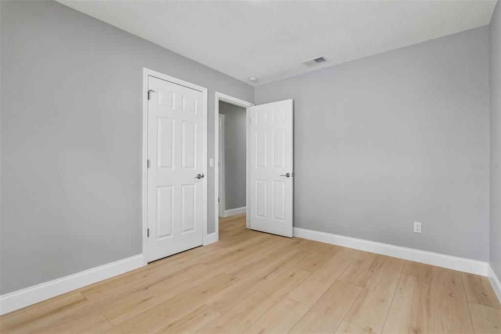 For Sale: $289,000 (3 beds, 2 baths, 1092 Square Feet)