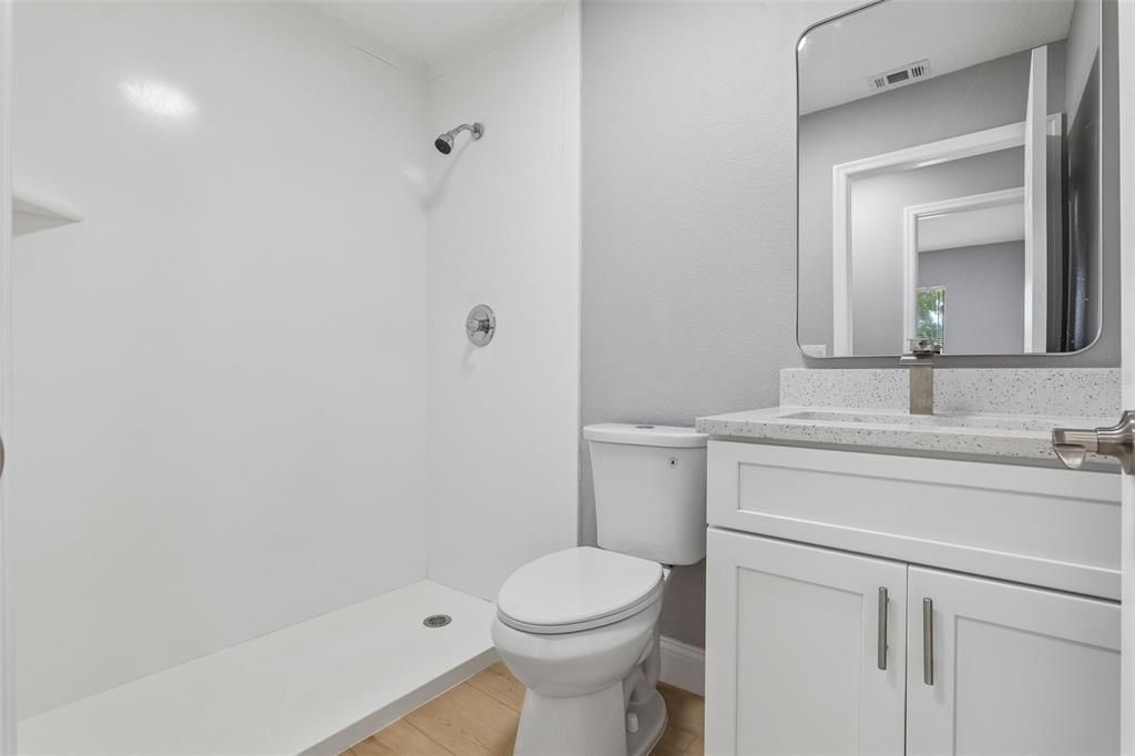 For Sale: $289,000 (3 beds, 2 baths, 1092 Square Feet)