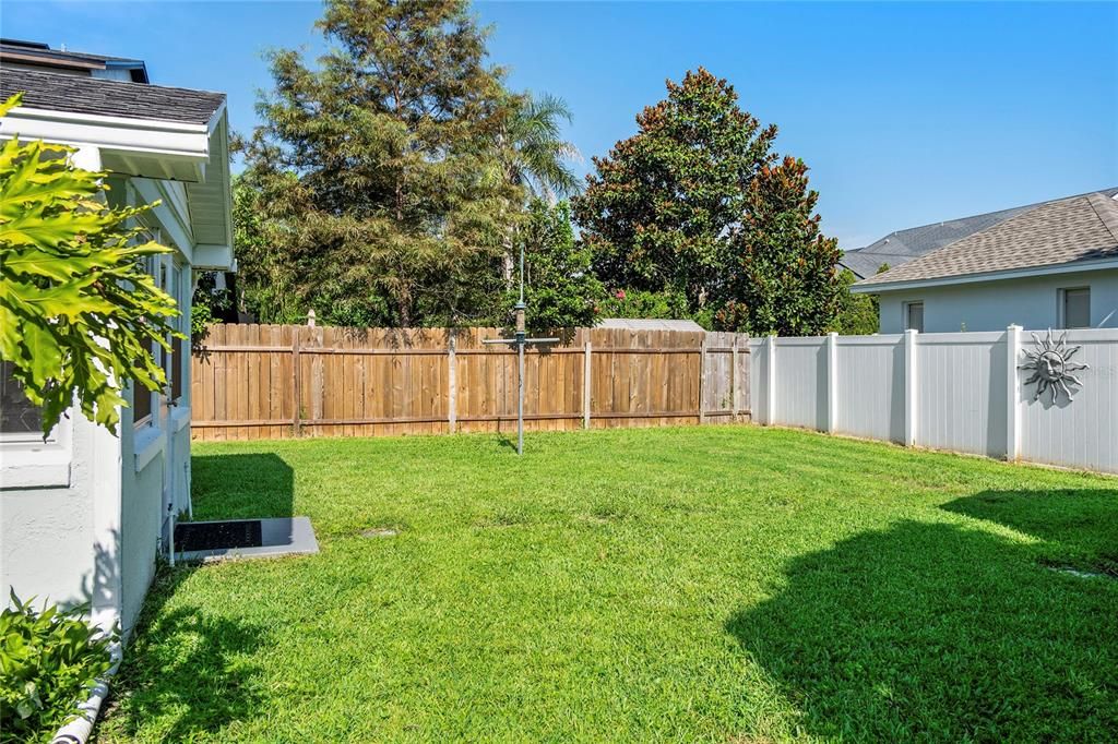 For Sale: $899,000 (3 beds, 2 baths, 2022 Square Feet)