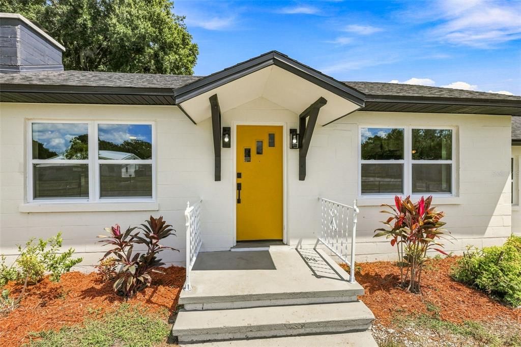 For Sale: $295,000 (3 beds, 2 baths, 1374 Square Feet)