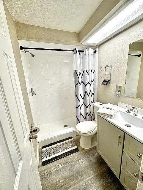 En Venta: $279,000 (3 camas, 2 baños, 1100 Pies cuadrados)